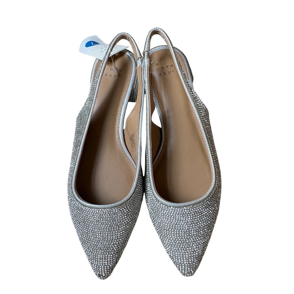 A New Day Elle Silver Rhinestone Slingback Block Heels Size 7 Pump NWT
